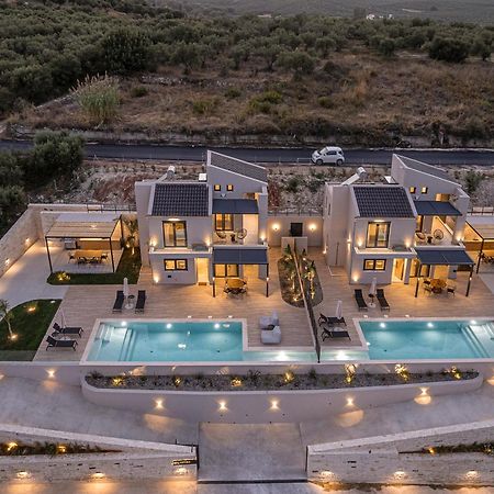 Melanthia Villas Tsivarás エクステリア 写真