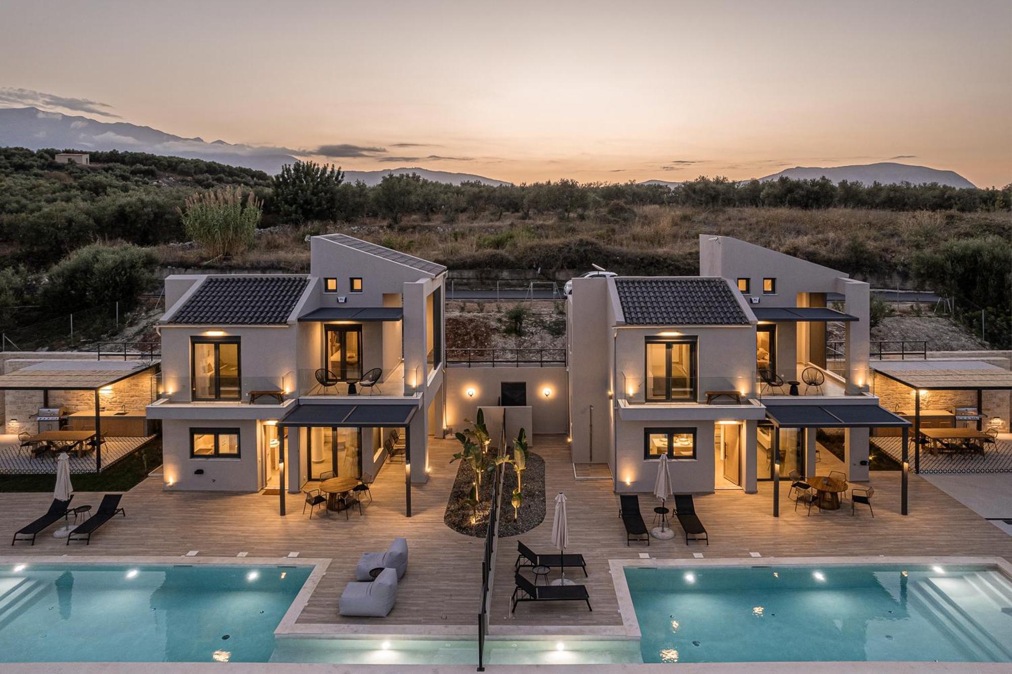 Melanthia Villas Tsivarás エクステリア 写真